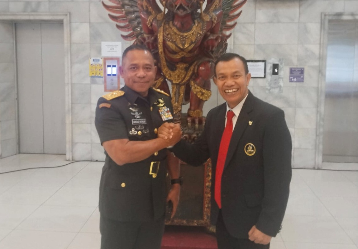 Dari Lemhannas untuk Negeri: Kisah Bamsoes dan Mayjen TNI Arnold Ritiauw