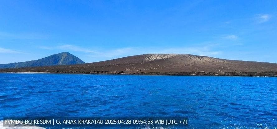 Anak Krakatau Tak Lagi Siaga, Badan Geologi: Tetap Waspada dan Patuhi Radius 2 Kilometer