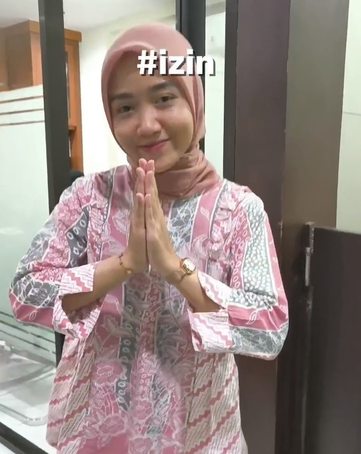 Tren Izin Ala Annisa Mukti Official Tambah Keseruan Saat Buka Bersama