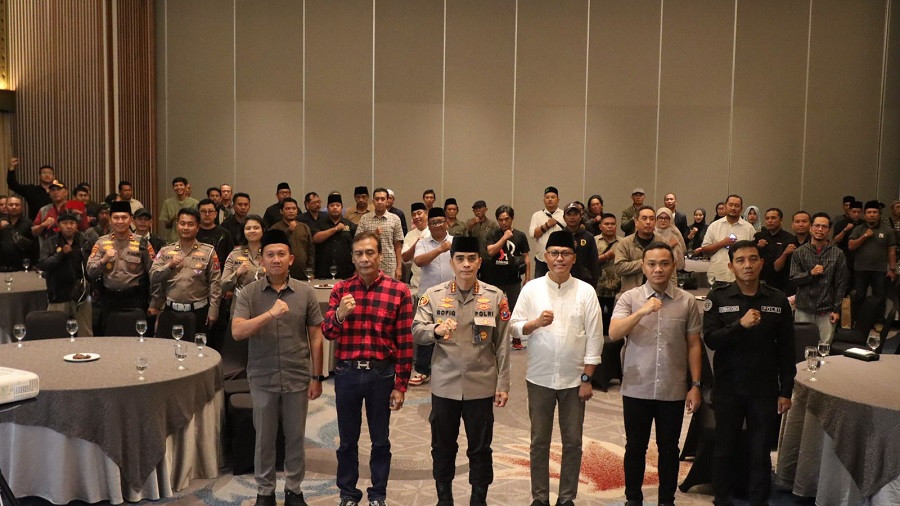 Bukber Bareng Kapolresta Banyuwangi dan Insan Pers Mewarnai Keindahan Ballroom Hotel Kokoon Banyuwangi